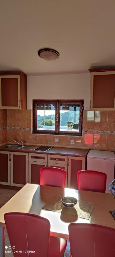 Apartments Tara Ulcinj Exterior photo